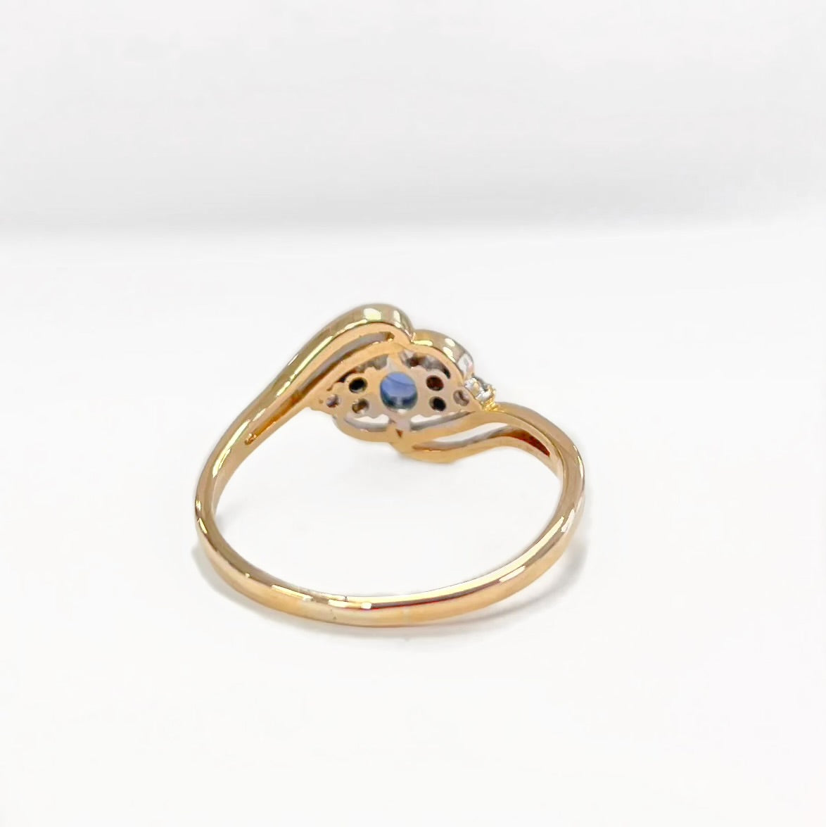 Classic Vintage 9ct Yellow Gold Sapphire Twisted Trilogy Style Ring - Size Q1/2