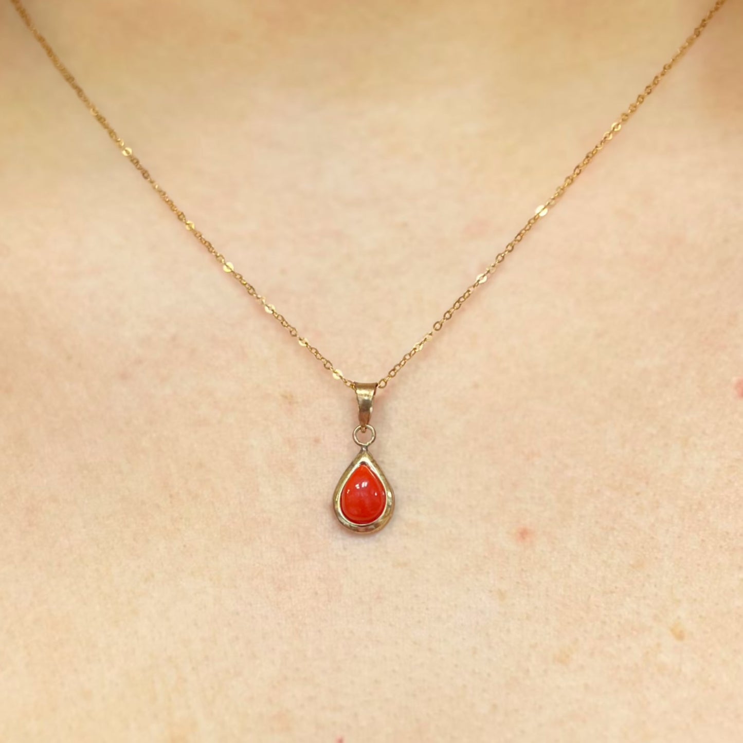 Rare and Timeless 9ct Yellow Gold Dainty Pear Shaped Coral Necklace