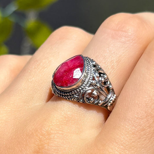 Red Pear Cut Ruby Sterling Silver Chunky Boho Ring - Size O