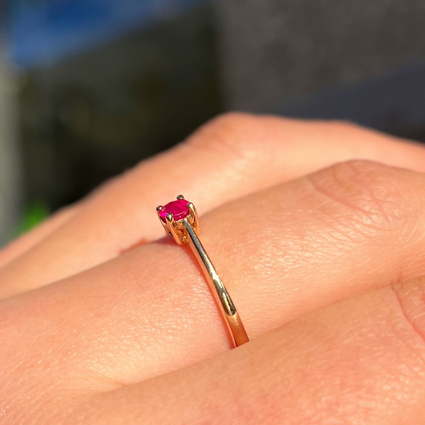 Vintage 9ct Yellow Gold Ruby Solitaire Stacking Ring - Size P