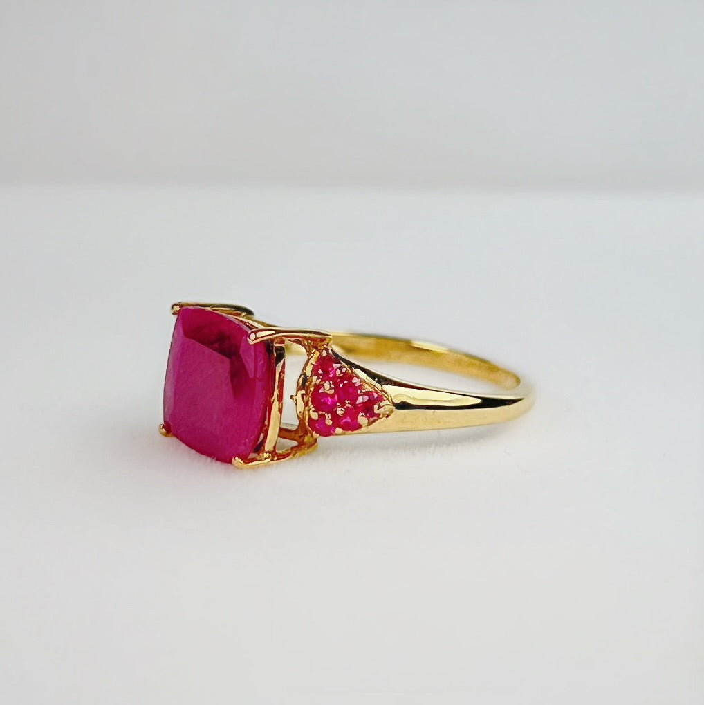 Rare Vintage 9ct Yellow Gold Ruby Ring - Size L
