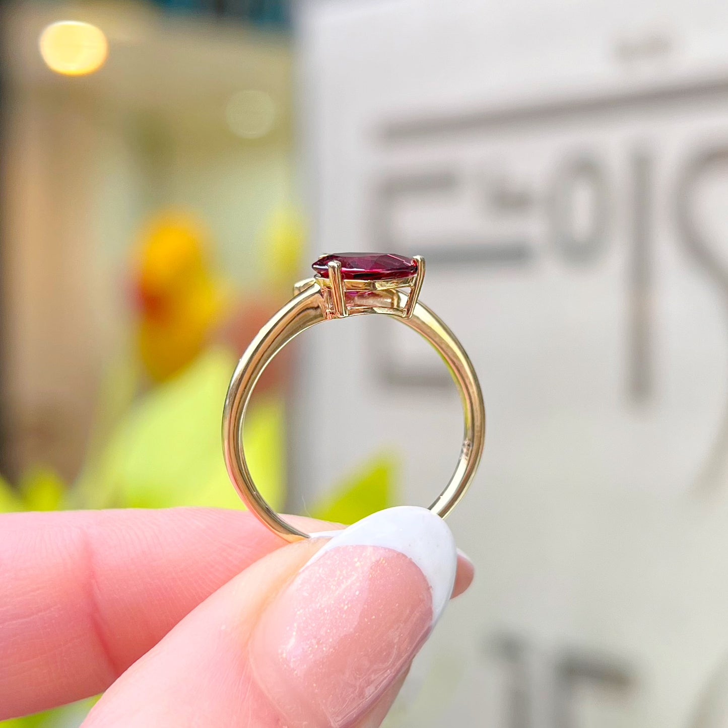 Abstract 9ct Yellow Gold Pear Shaped Garnet Stacking Ring - Size O