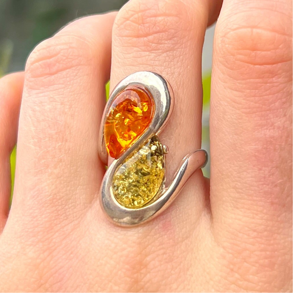 Sterling Silver Green & Orange Amber Twist Ring - Size M