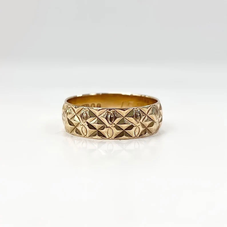 Vintage 9ct Yellow Gold Star Patterned Band - Size M ½