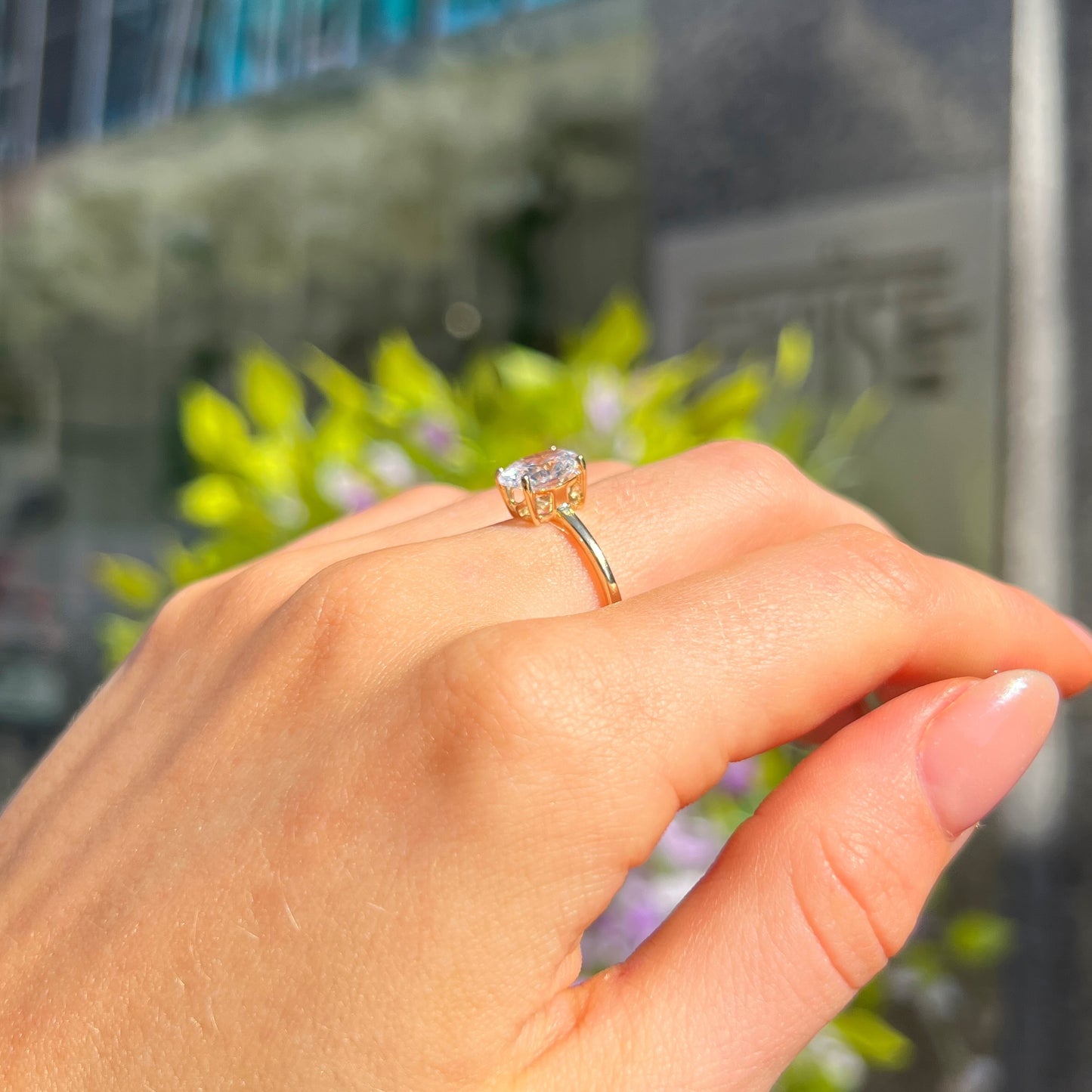 9ct Yellow Gold Oval Cut Claw Set Solitaire Clear Cubic Zirconia Ring - Size N