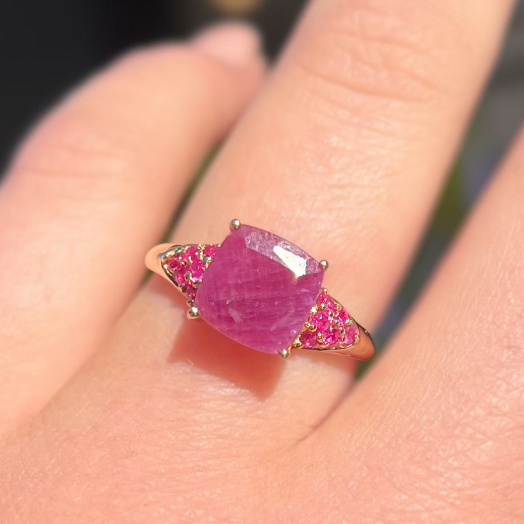 Rare Vintage 9ct Yellow Gold Ruby Ring - Size L