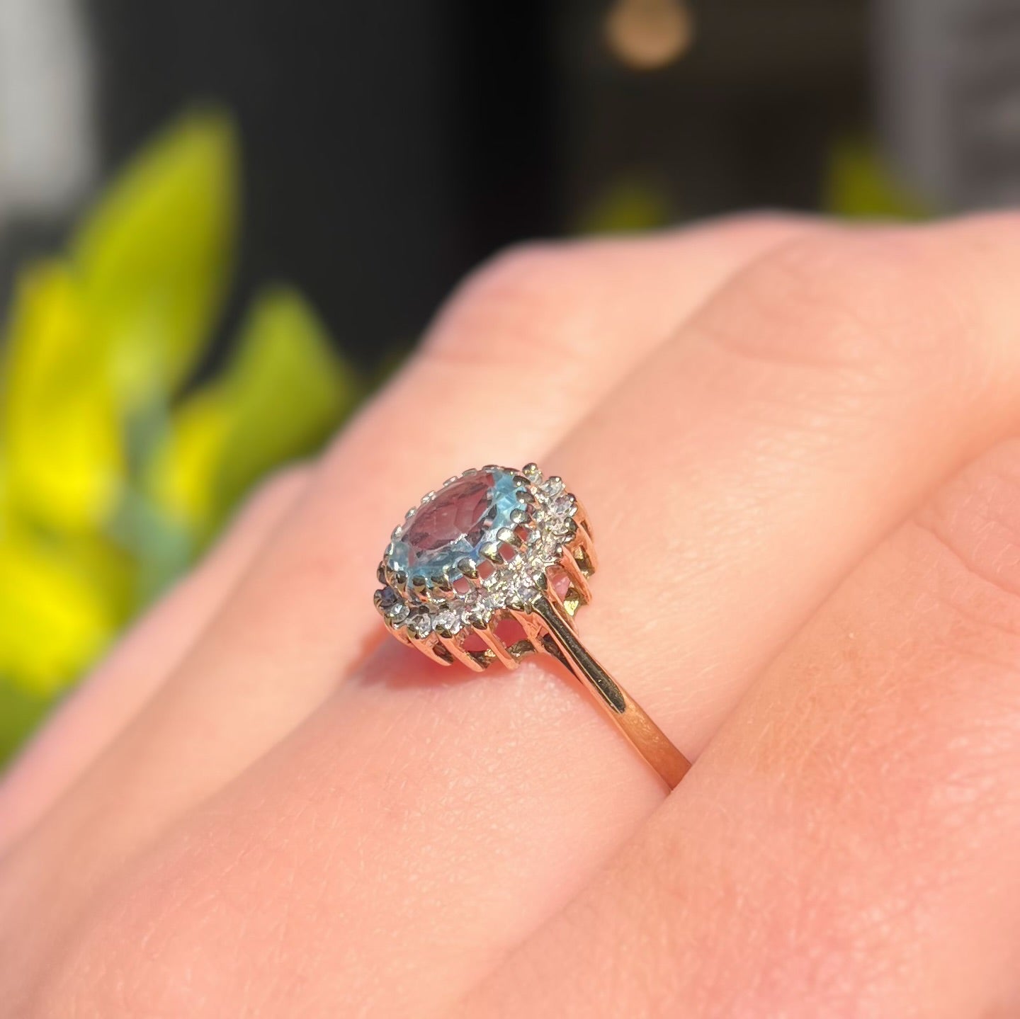 Classic Vintage 9ct Yellow Gold Aquamarine and Diamond Ring - Size O