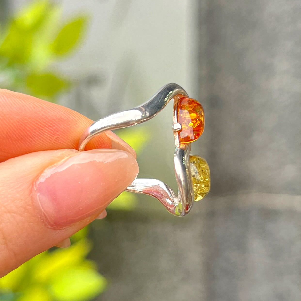 Sterling Silver Green & Orange Amber Twist Ring - Size M