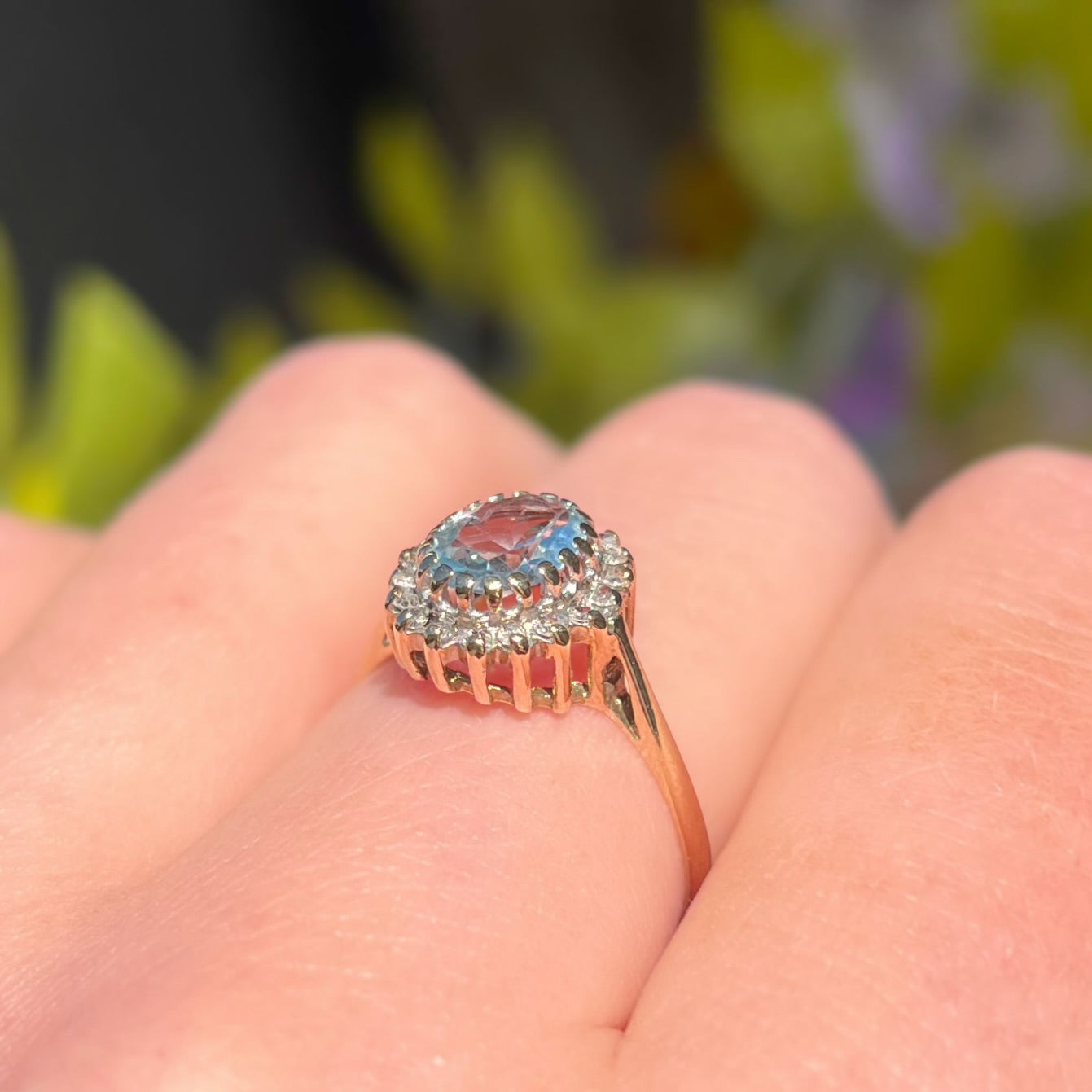 Classic Vintage 9ct Yellow Gold Aquamarine and Diamond Ring - Size O