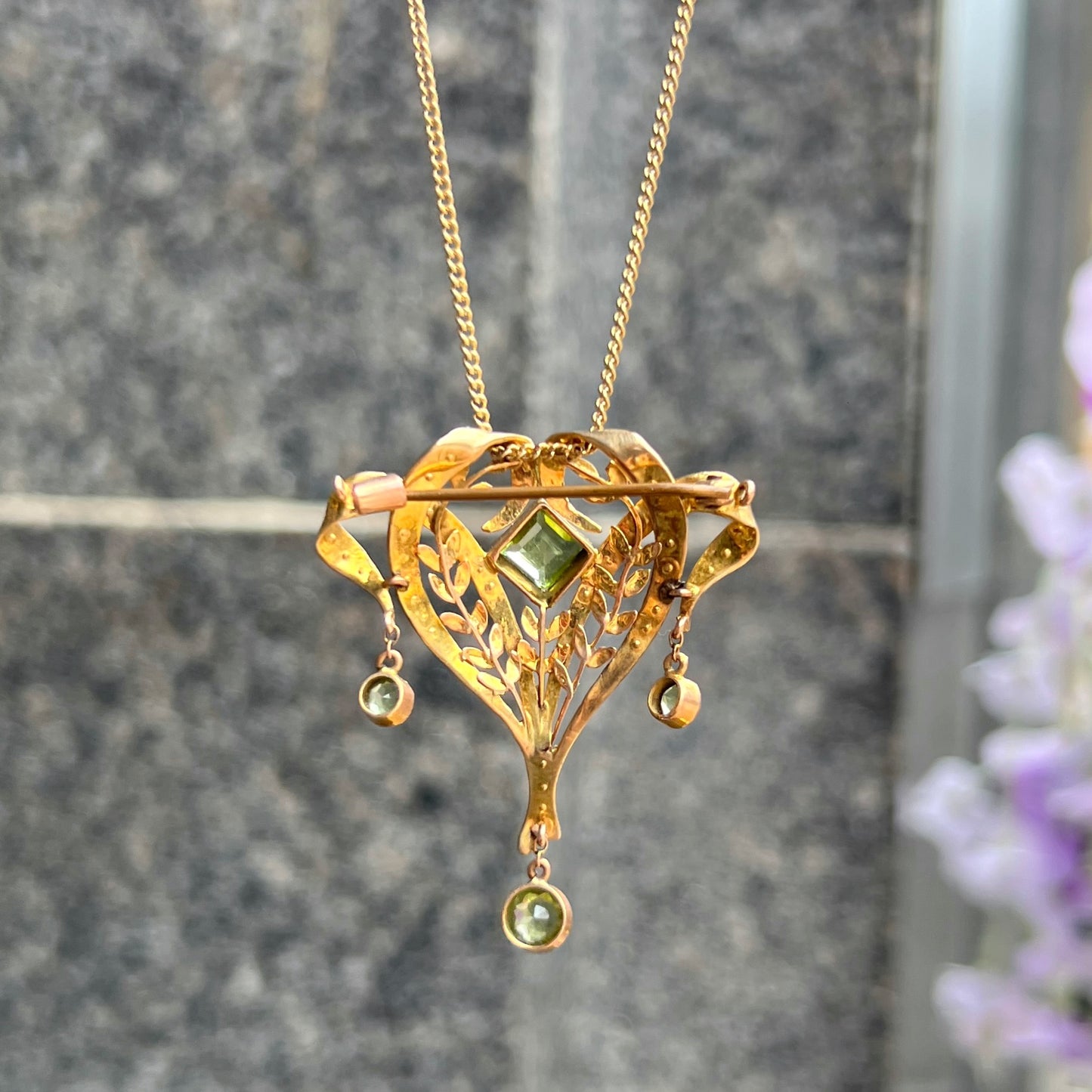 Antique Edwardian 9ct Yellow Gold Seed Pearl and Peridot Brooch/Pendant Lavalier