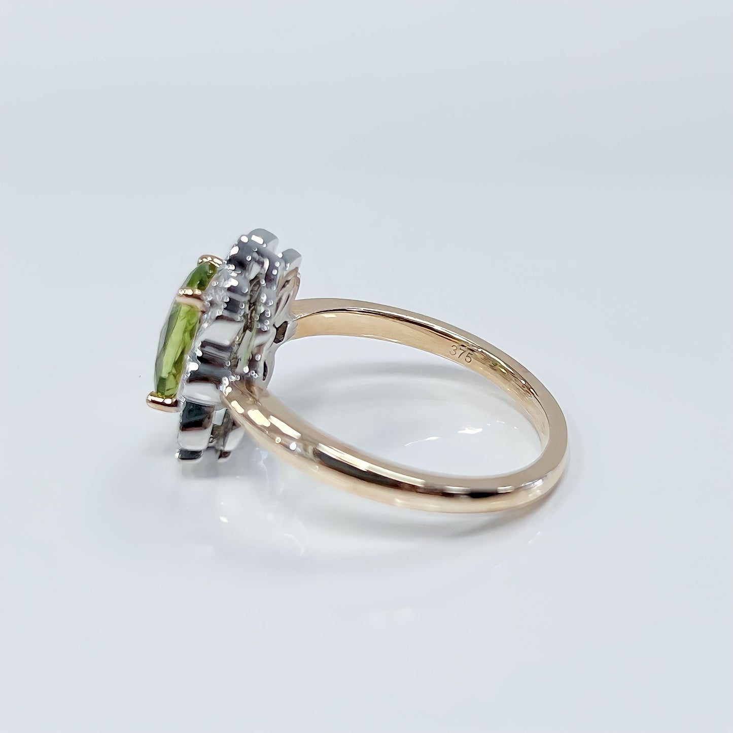 9ct Yellow Gold Peridot and Diamond Ring - Size N