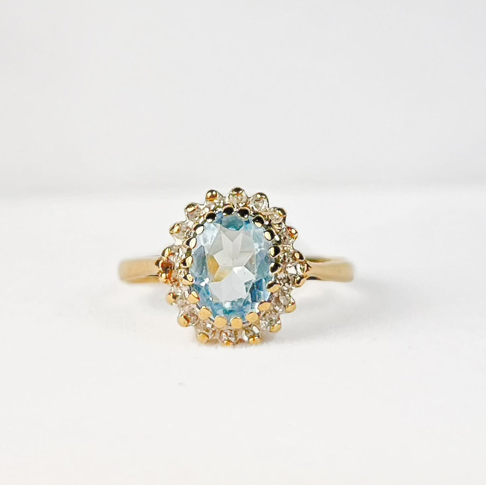 Classic Vintage 9ct Yellow Gold Aquamarine and Diamond Ring - Size O