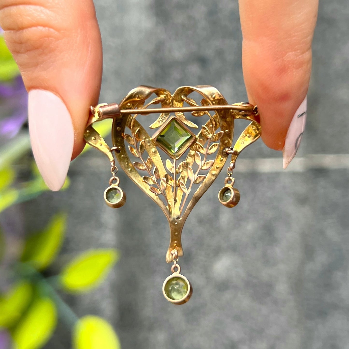 Antique Edwardian 9ct Yellow Gold Seed Pearl and Peridot Brooch/Pendant Lavalier