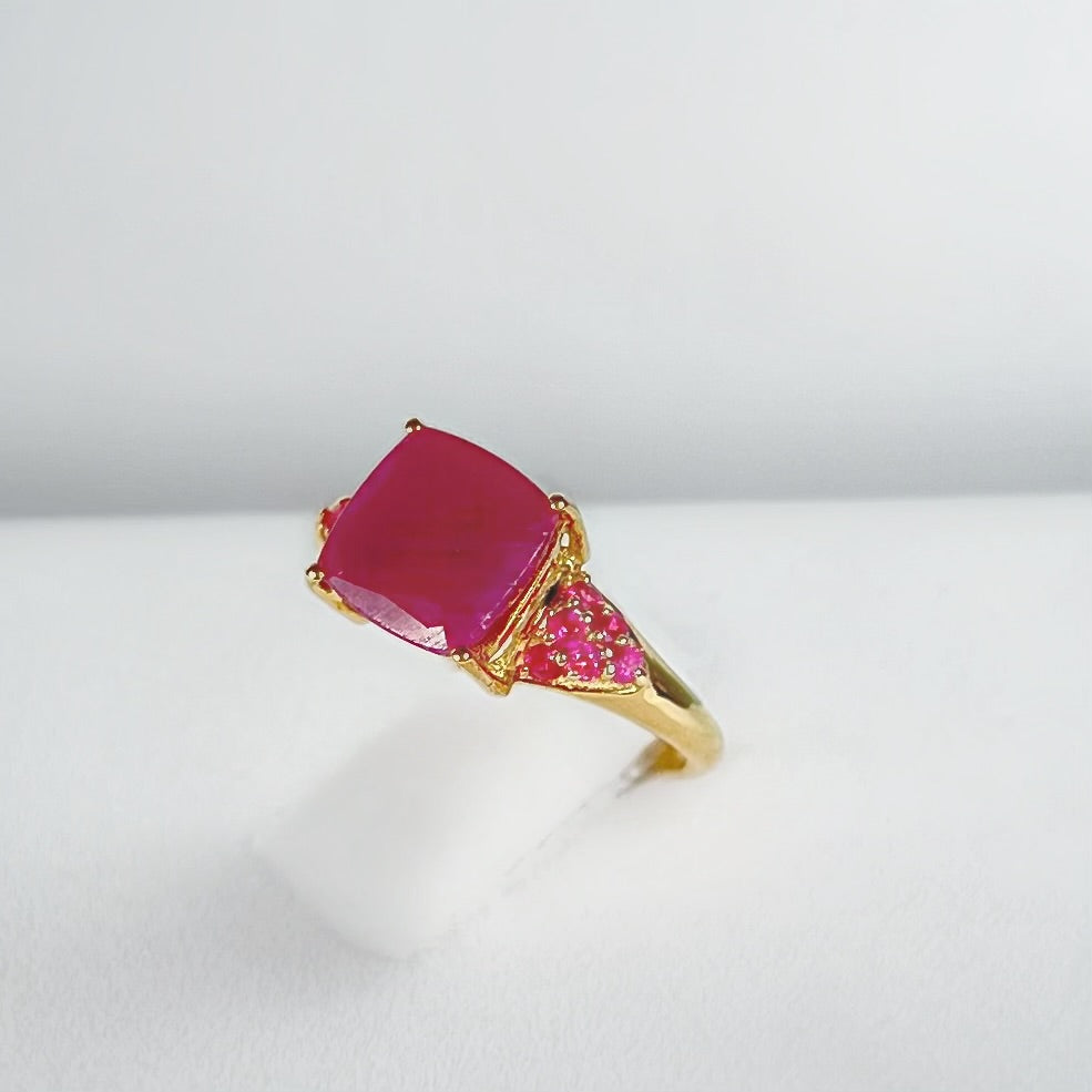 Rare Vintage 9ct Yellow Gold Ruby Ring - Size L