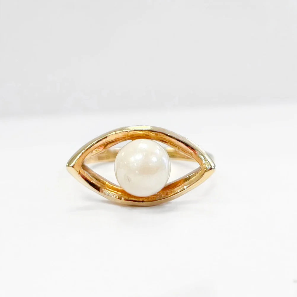 Striking Vintage 9ct Yellow Gold Freshwater Pearl 'Eye of Horus' Ring - Size N