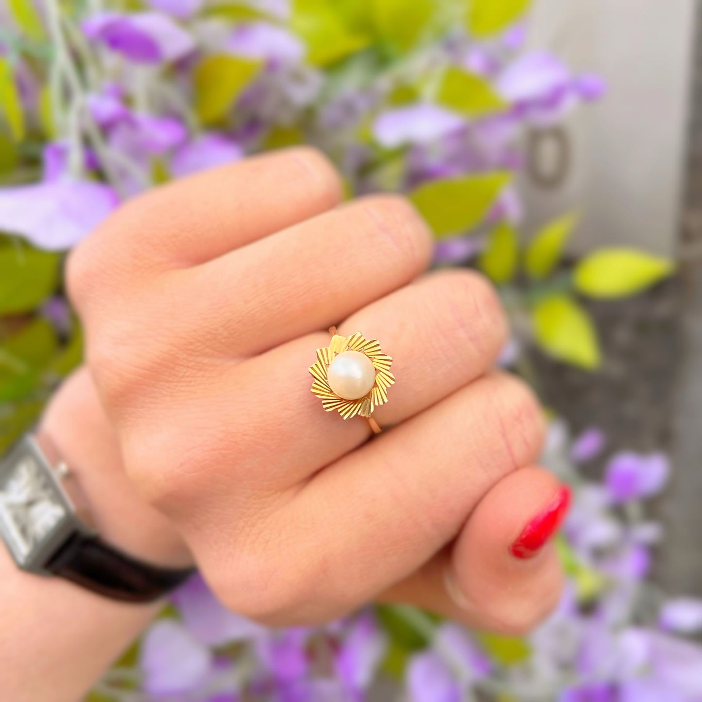 Retro 9ct Yellow Gold Pearl Ring - Size M