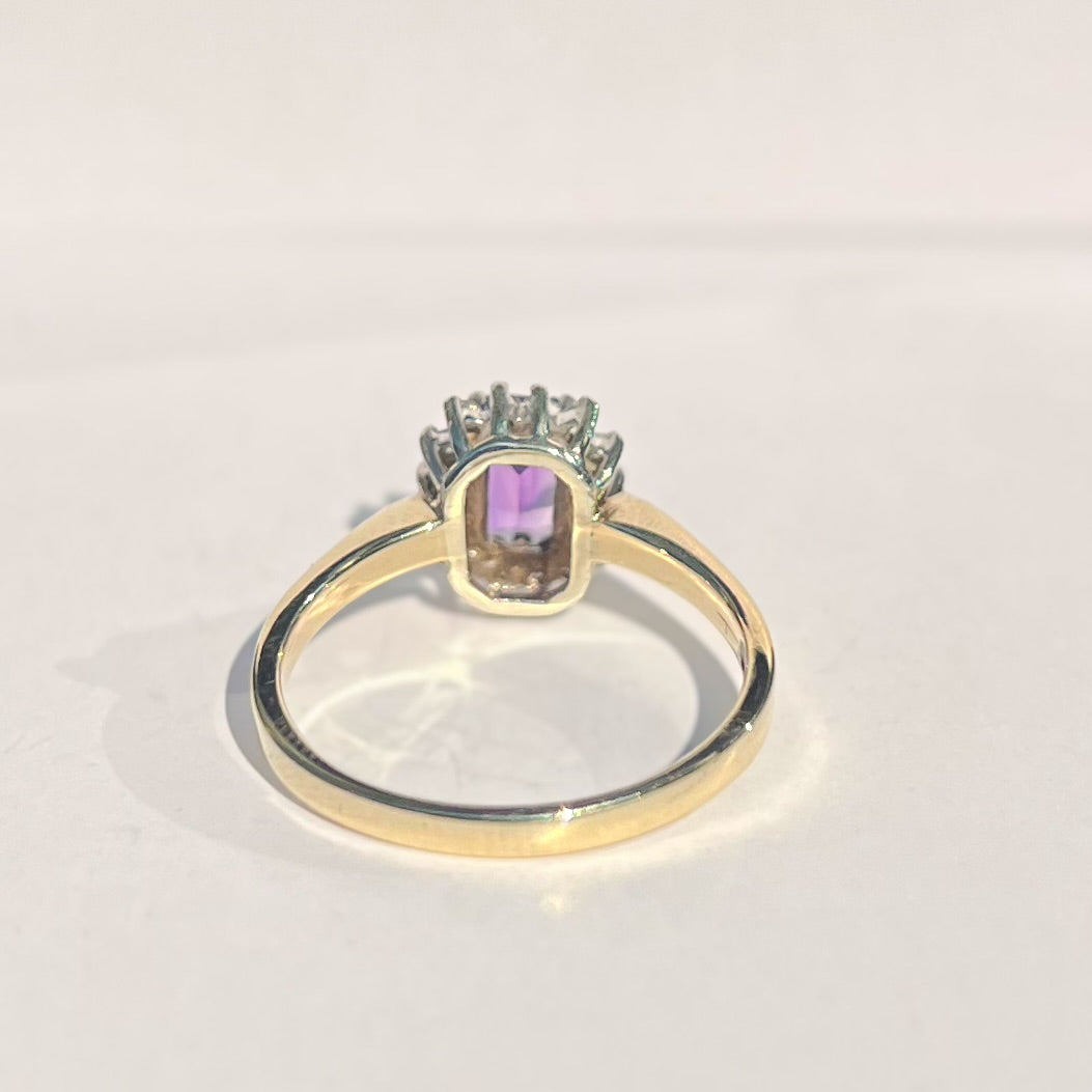Timeless Vintage 9ct Yellow Gold Emerald Cut Amethyst and Diamond Halo Cluster Ring - Size K