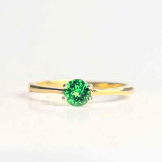 Vintage 9ct Yellow Gold Green Quartz Solitaire Stacking Ring - Size P