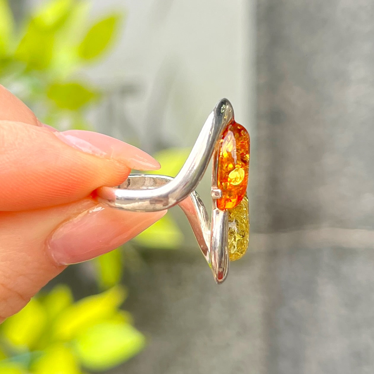 Sterling Silver Green & Orange Amber Twist Ring - Size M