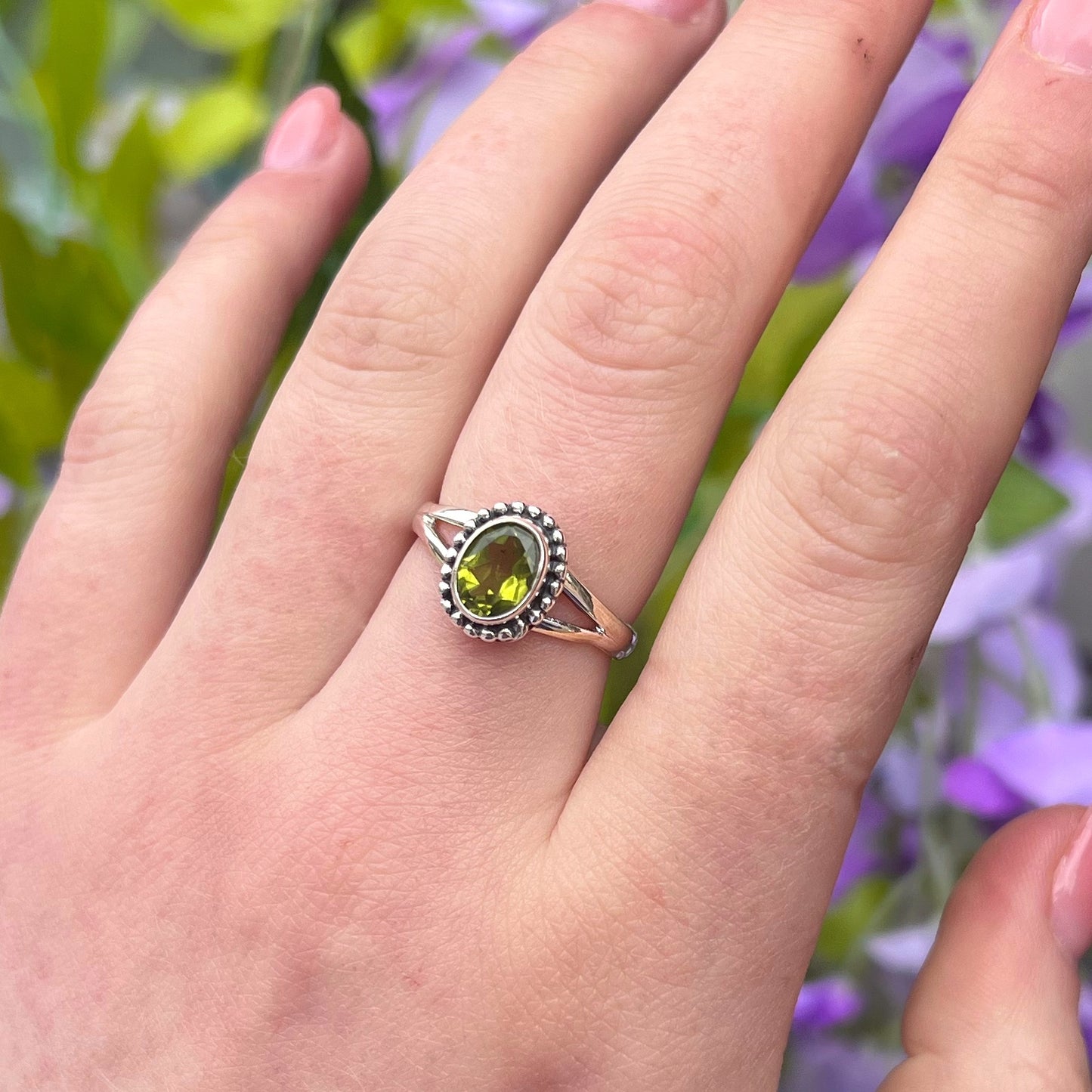 Sterling Silver Oval Peridot Ring