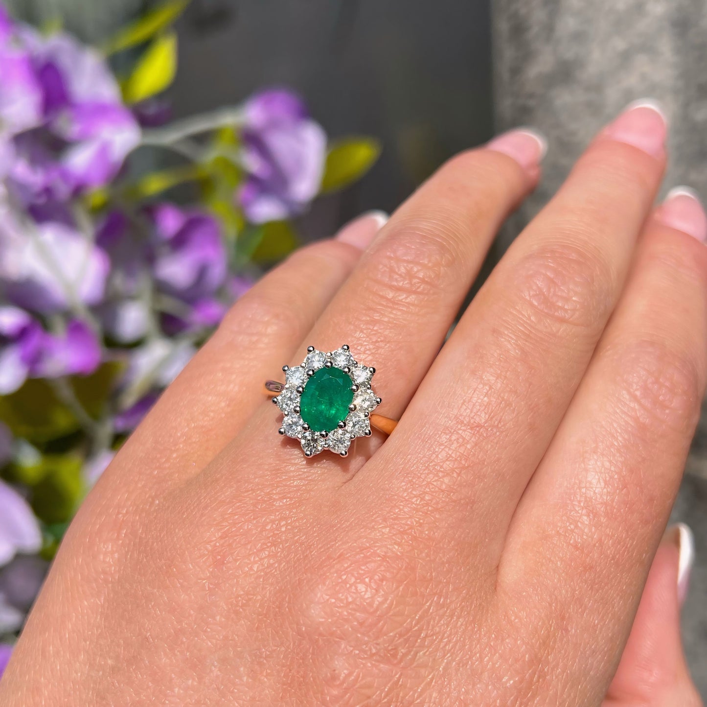 Classic 18ct Yellow Gold Green Emerald and Diamond Cluster Ring - M ½