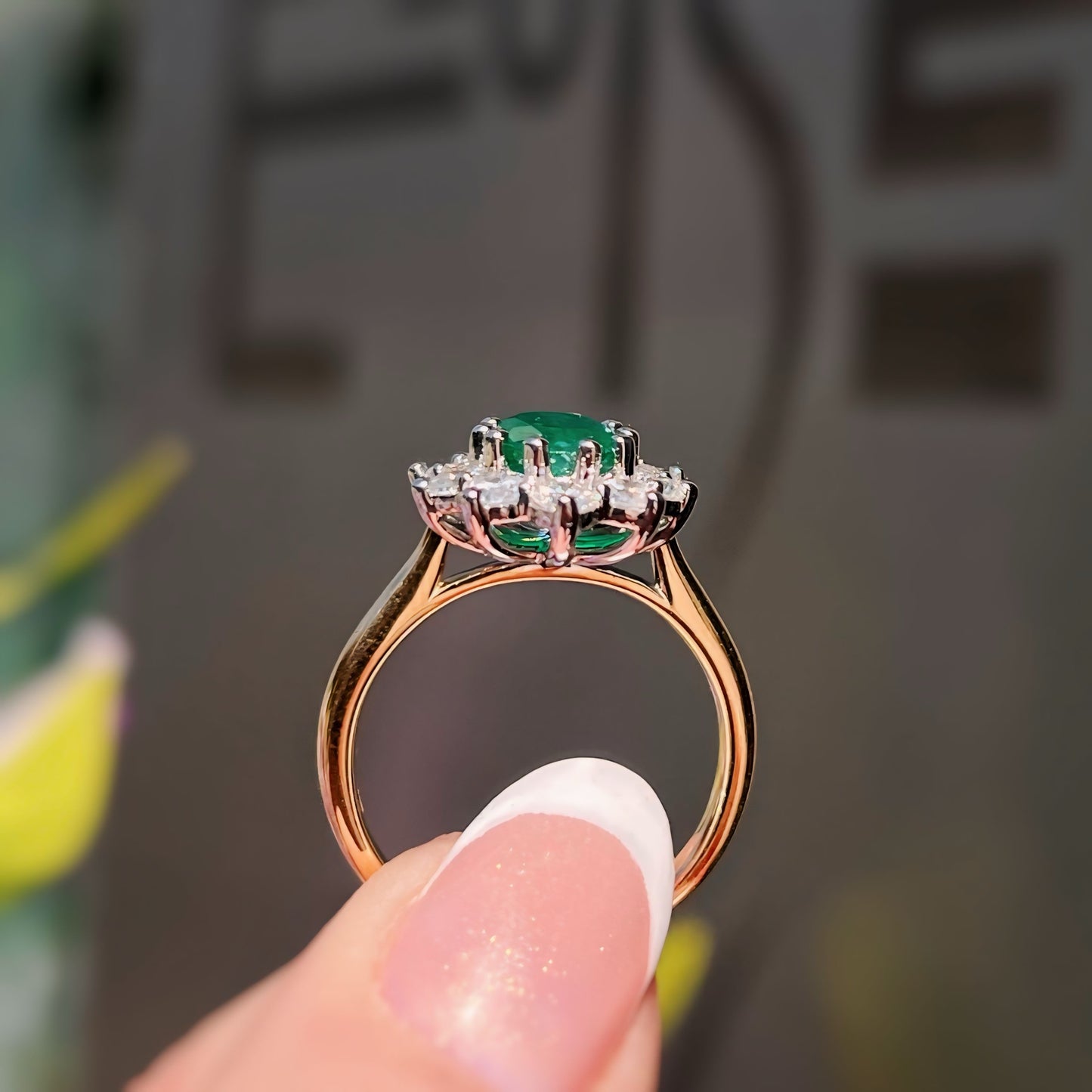 Classic 18ct Yellow Gold Green Emerald and Diamond Cluster Ring - M ½
