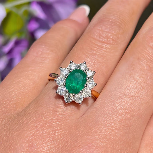 Classic 18ct Yellow Gold Green Emerald and Diamond Cluster Ring - Size M ½