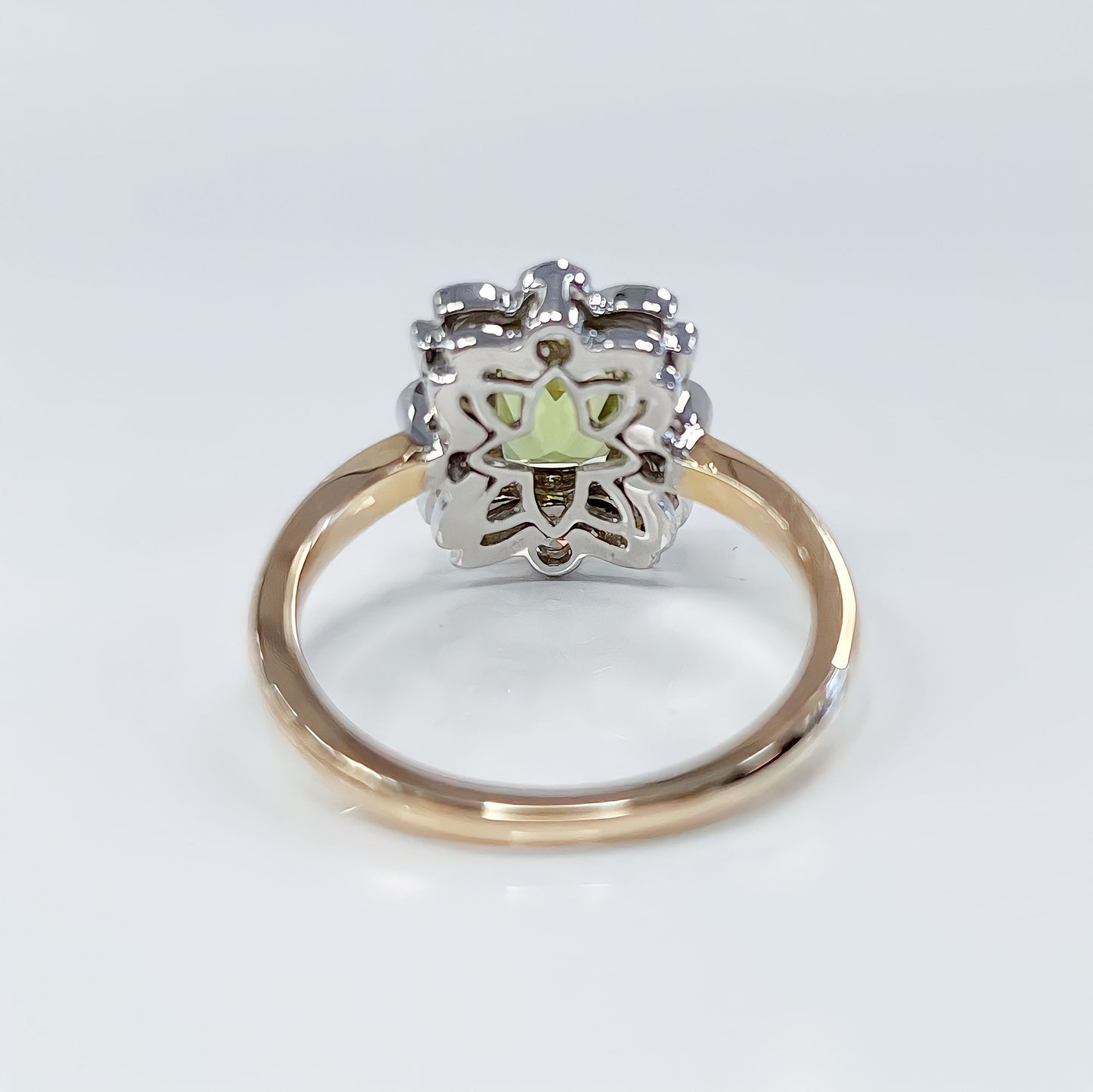 9ct Yellow Gold Peridot and Diamond Ring - Size N