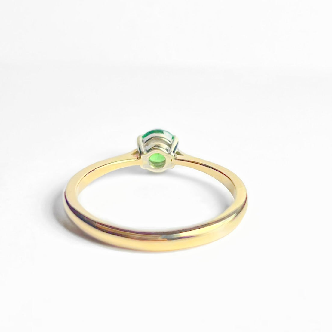 Vintage 9ct Yellow Gold Green Quartz Solitaire Stacking Ring - Size P