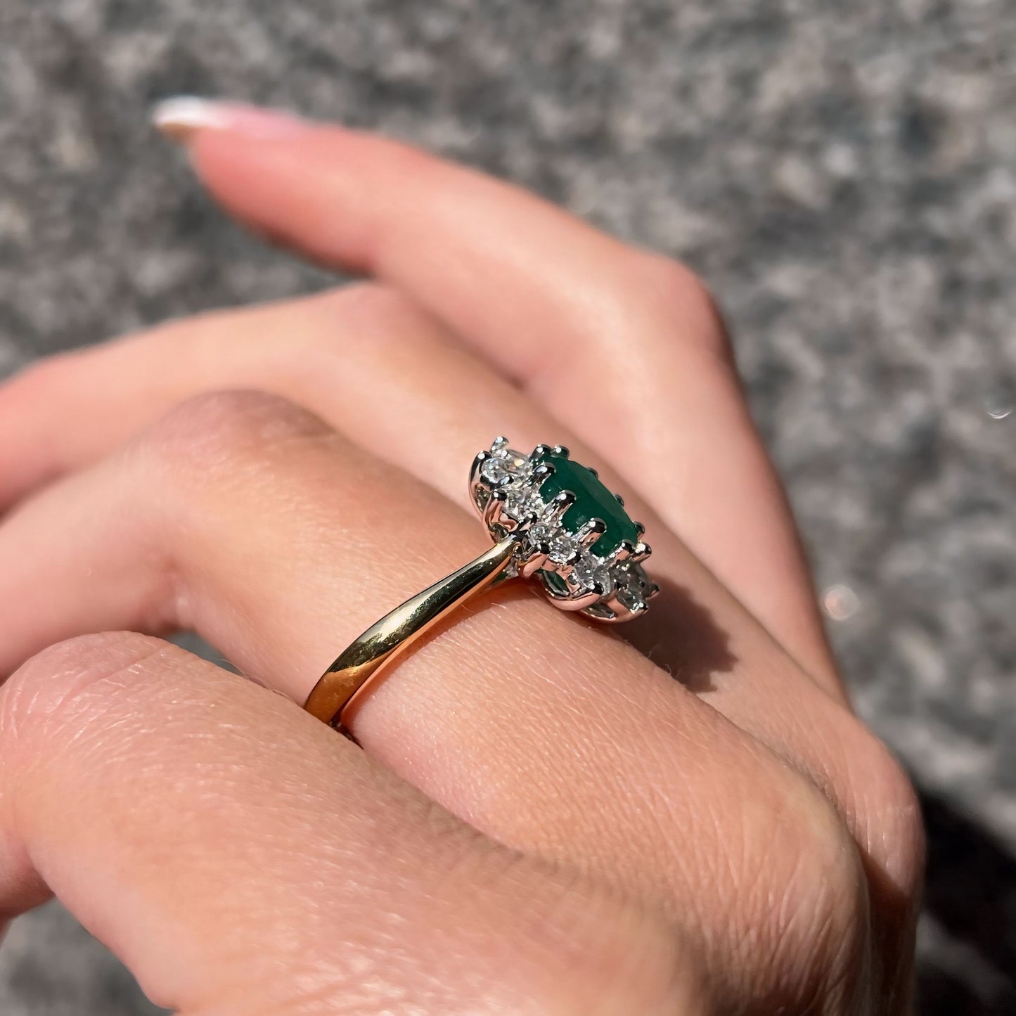 Classic 18ct Yellow Gold Green Emerald and Diamond Cluster Ring - M ½