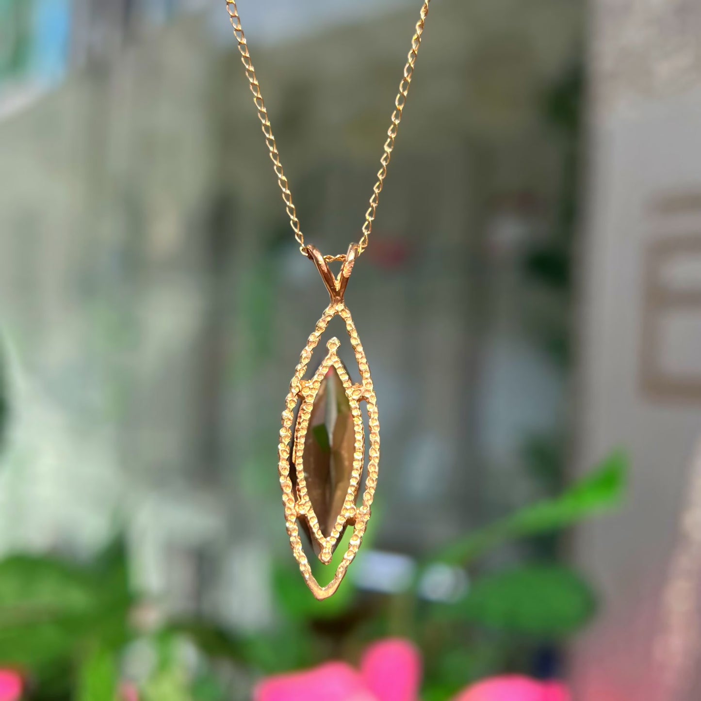 Vintage 9ct Yellow Gold Smoky Topaz Navette Shaped Necklace