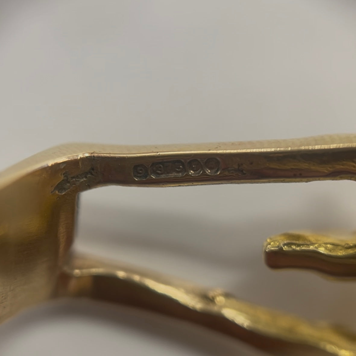 RARE Vintage 1970s Brutalist Style 9ct Yellow Gold Green Tourmaline and Diamond Dress Ring - Size R