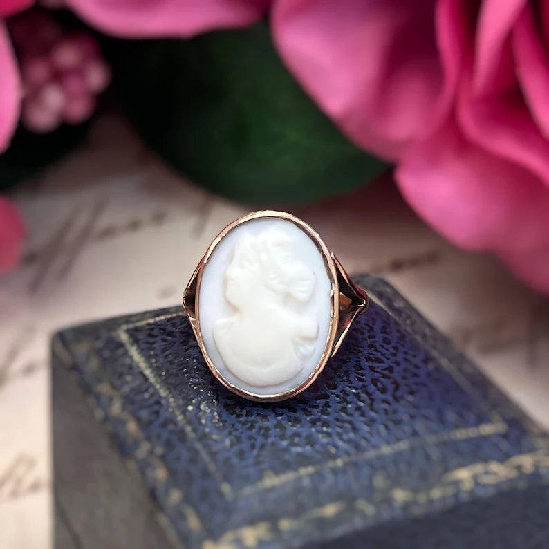 Antique Edwardian 9ct Rose Gold White Cameo Ring - Size G