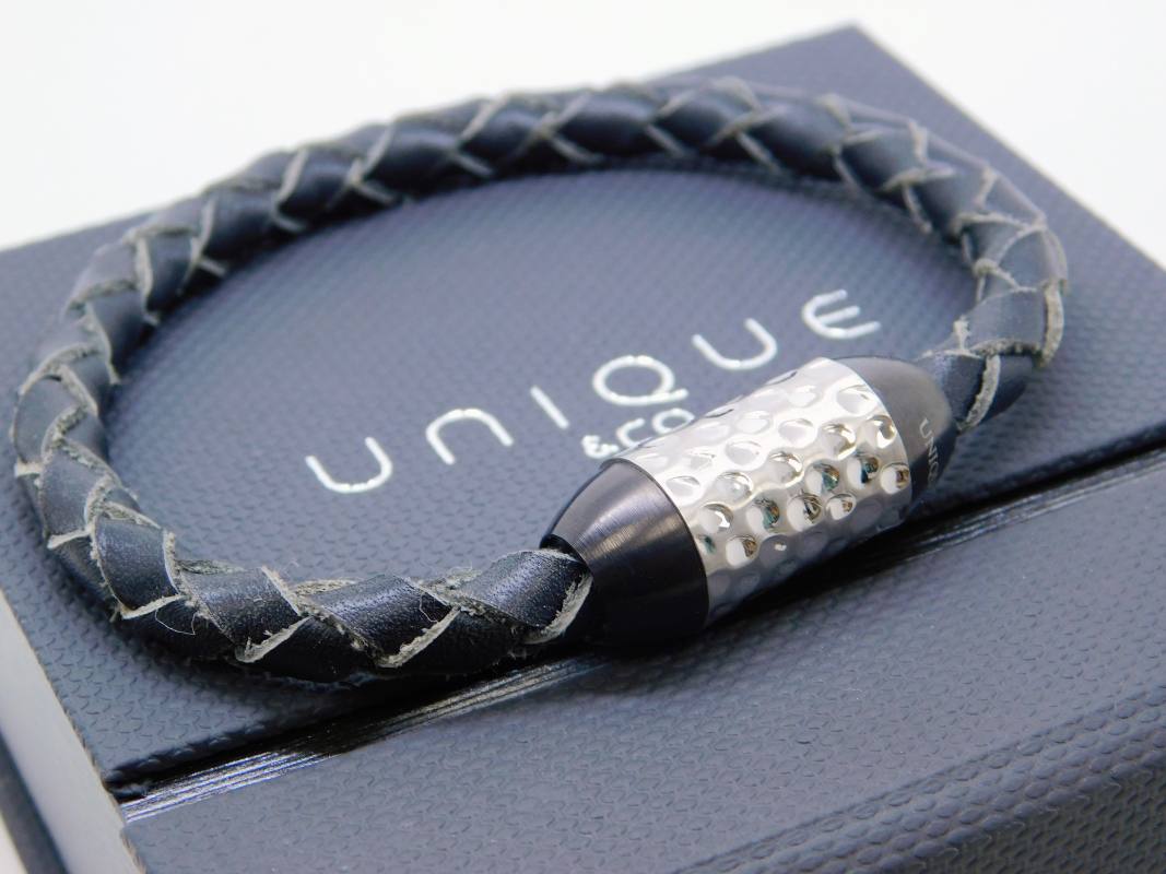 Men's UNIQUE & Co Black Genuine Leather Braided Spinner Bracelet with stainless steel magnet fastening hammered spinner feature