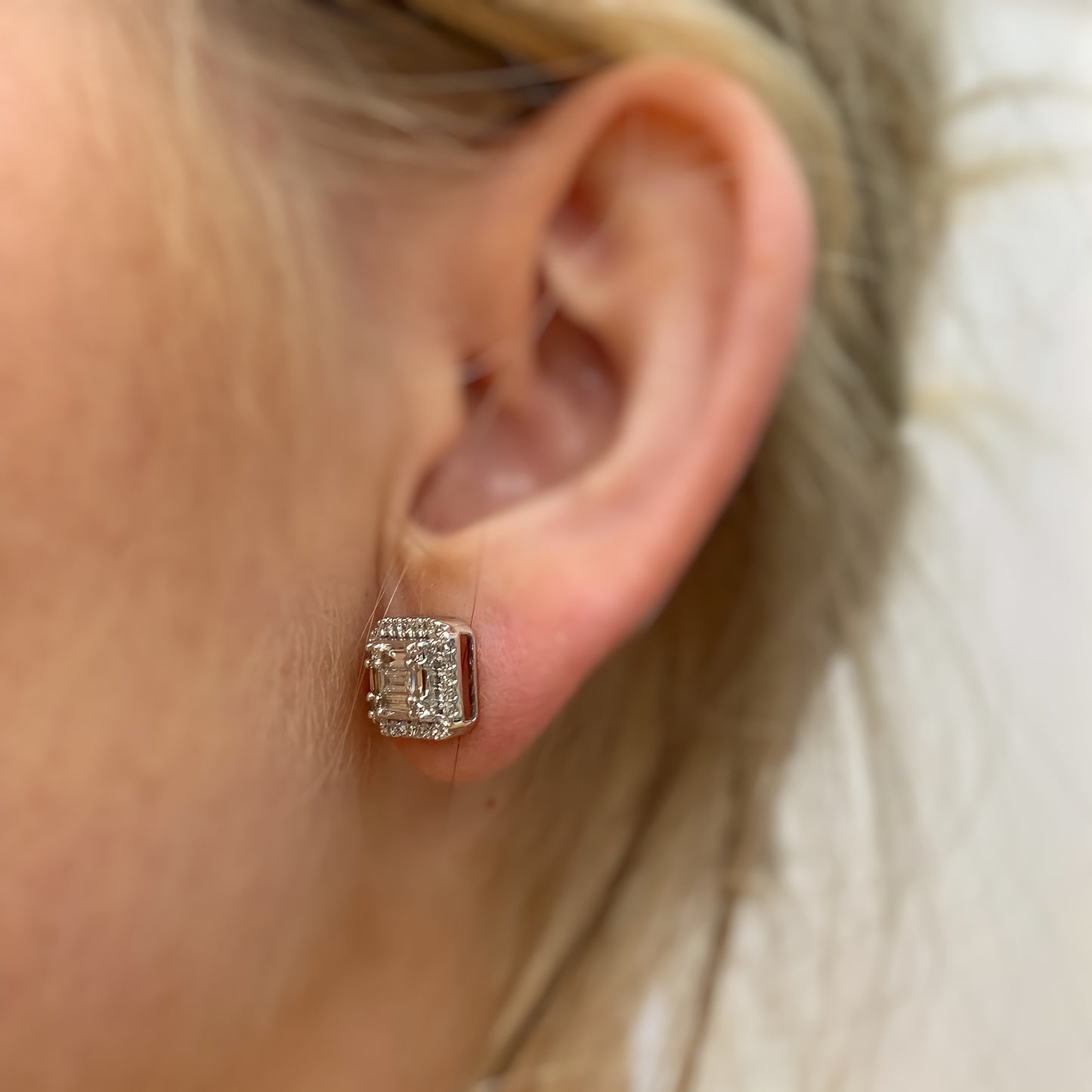 9ct White Gold Diamond Cluster Stud Earrings