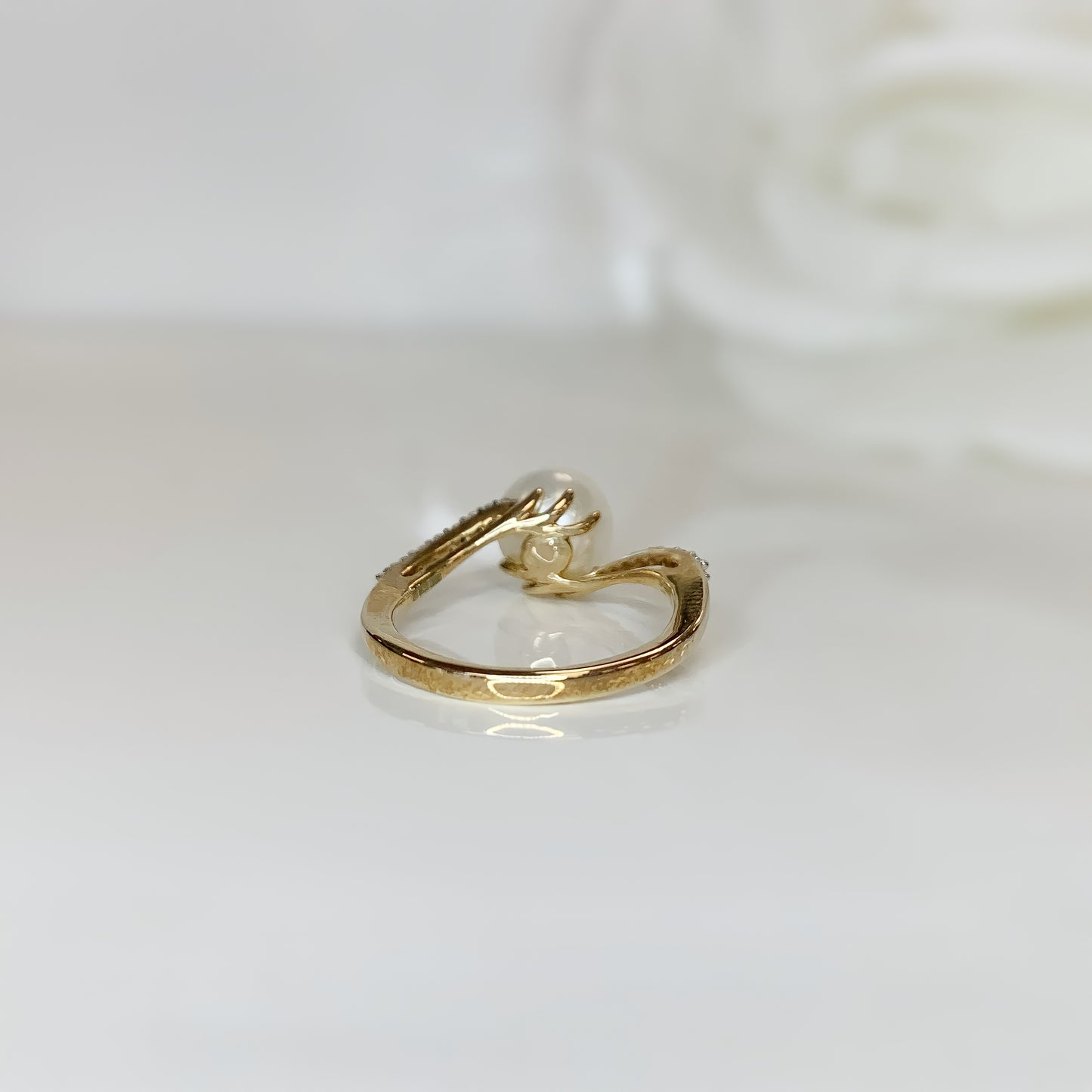 9ct Yellow Gold Pearl and Diamond Ring - SIZE L