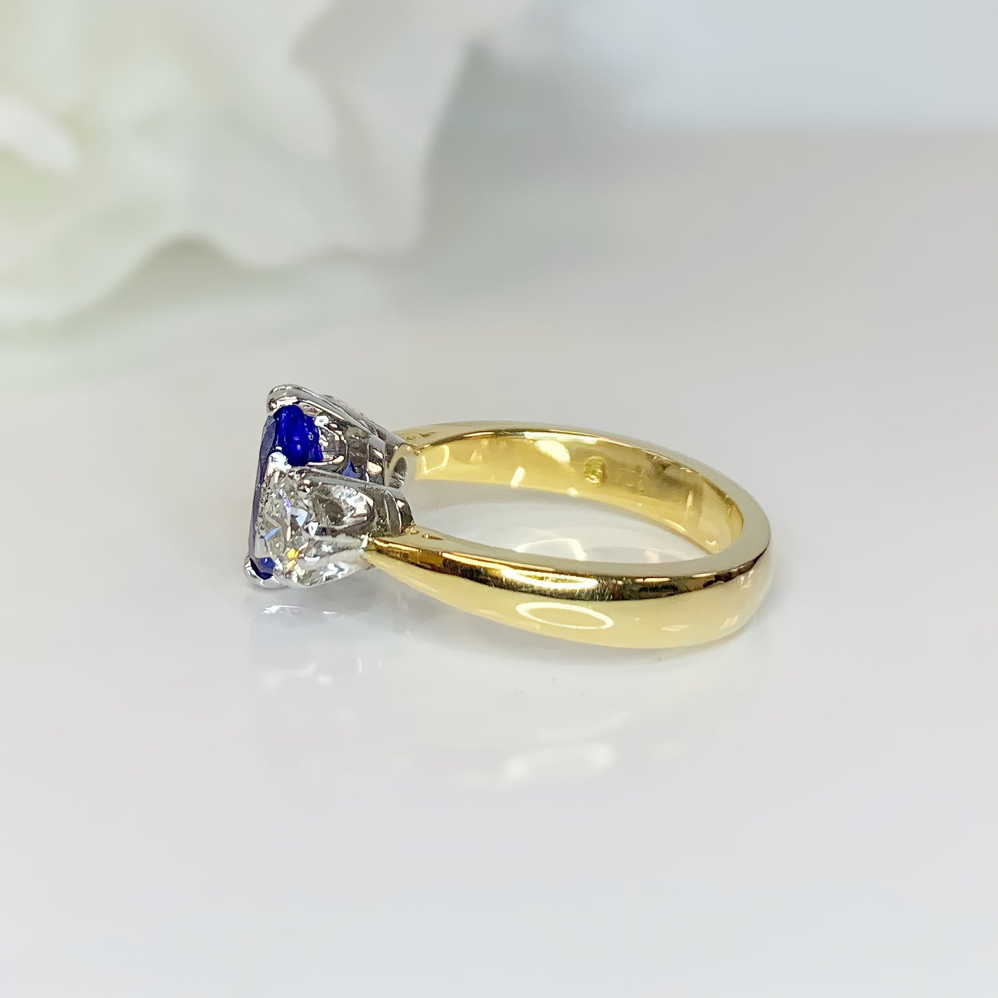 18ct Yellow Gold, Tanzanite And Diamond Trilogy Ring - Size O 1/2