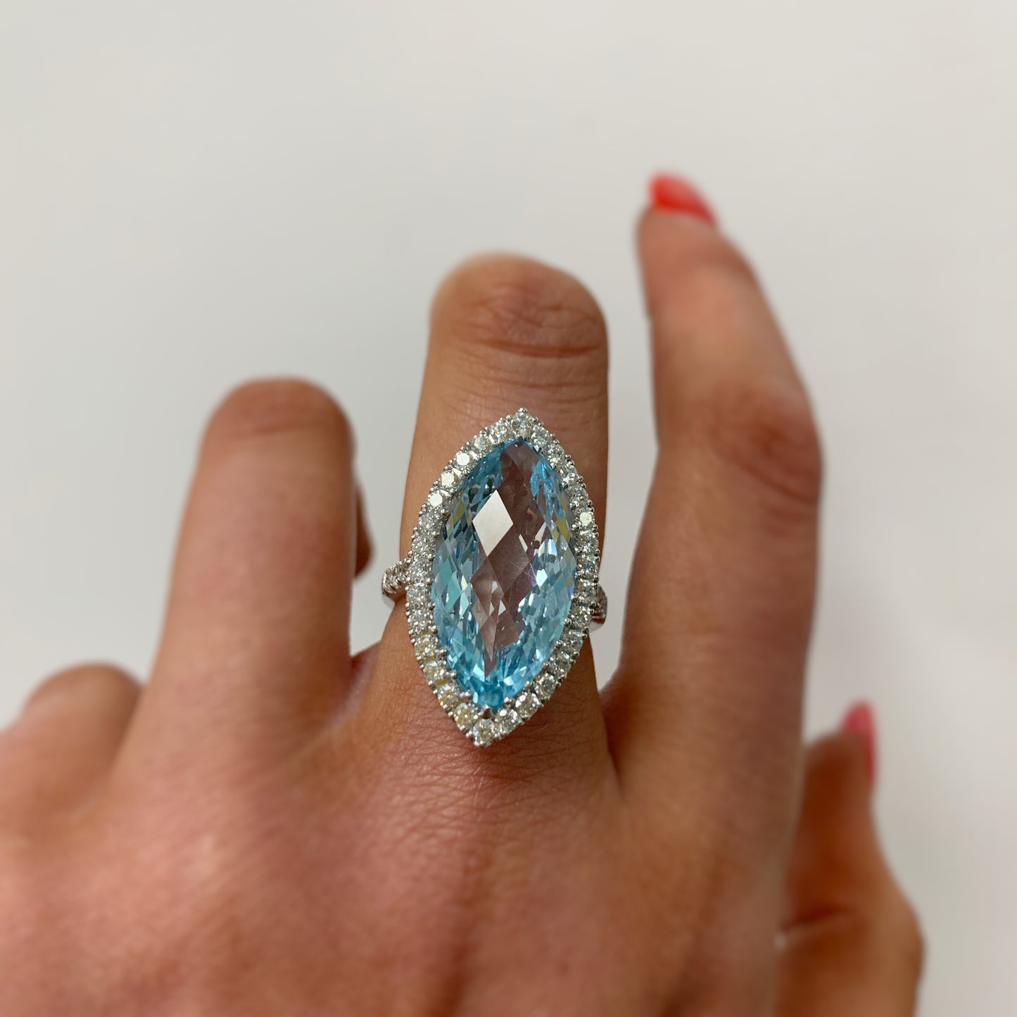Magnificent 18ct White Gold Marquise Cut Blue Topaz & Diamond Statement Cocktail Ring - SIZE M