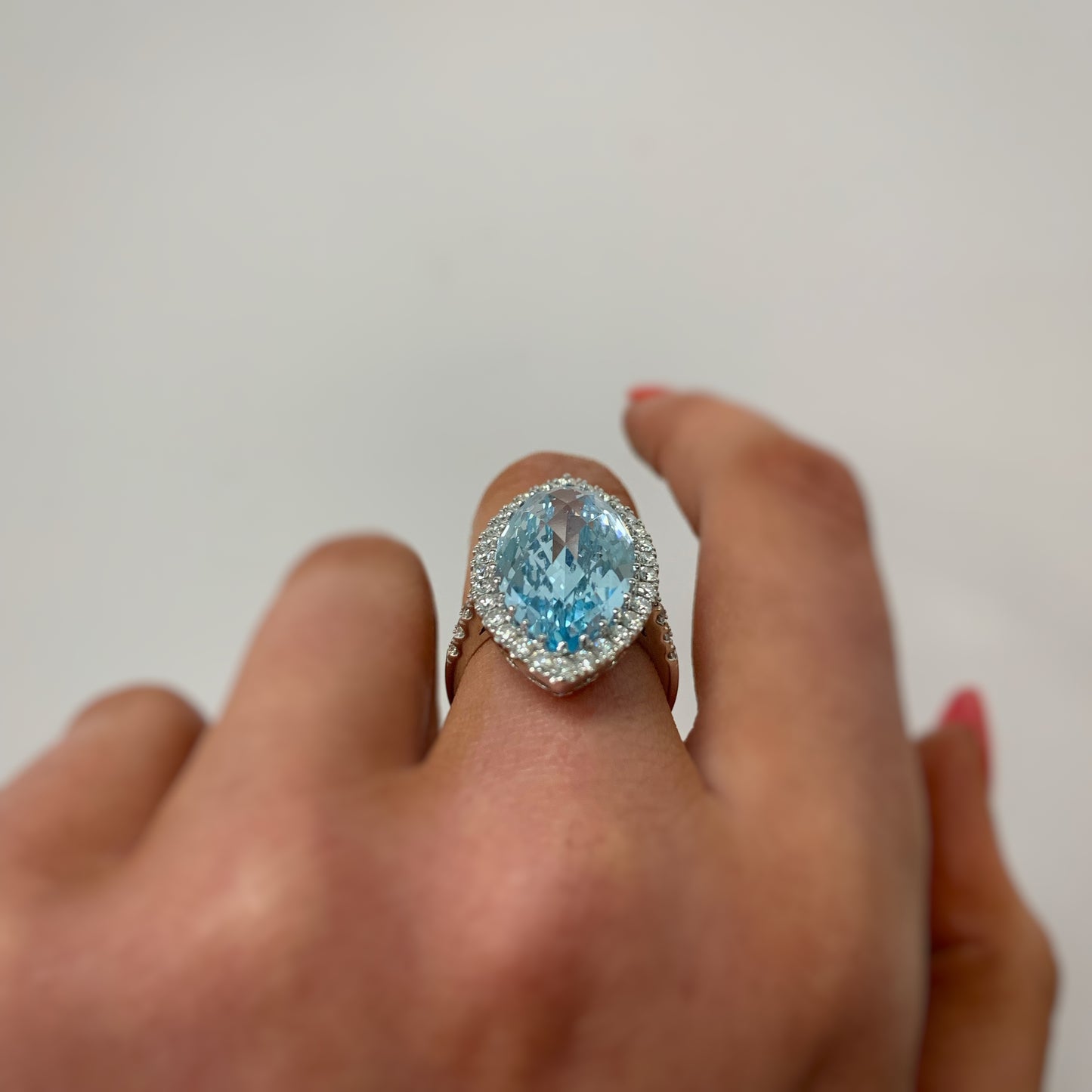 Magnificent 18ct White Gold Marquise Cut Blue Topaz & Diamond Statement Cocktail Ring - SIZE M