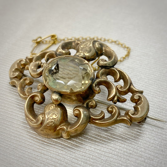 Victorian 9ct Yellow Gold Brooch set with Golden Citrine (with safety chain)