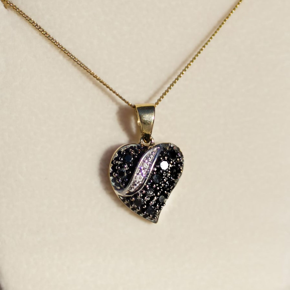 Vintage 9ct Yellow Gold Witch's Heart Black Diamond Necklace