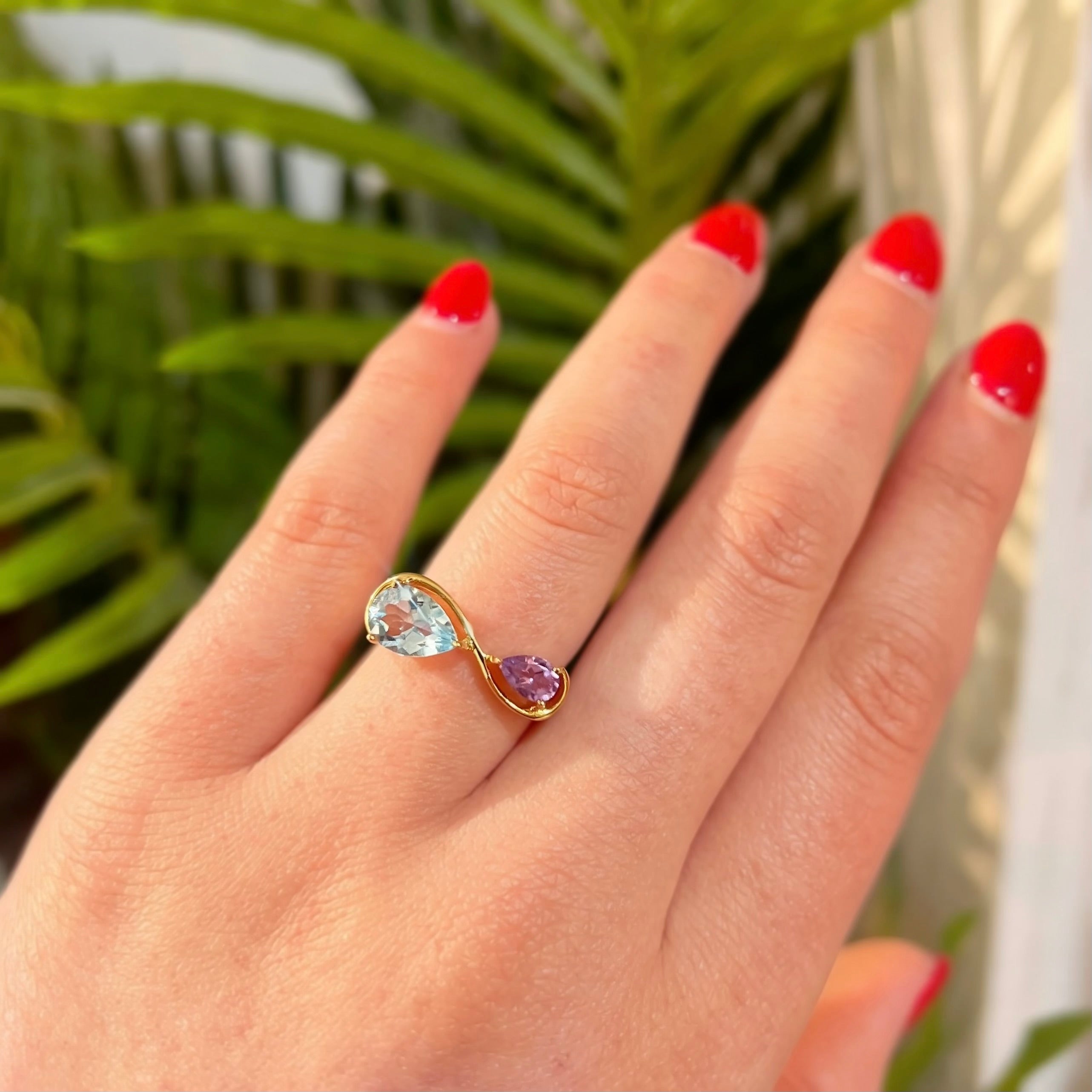 Aqua & Lilac Gold Infinity 'Toi et Moi' Ring | Size L | Unique & Co.