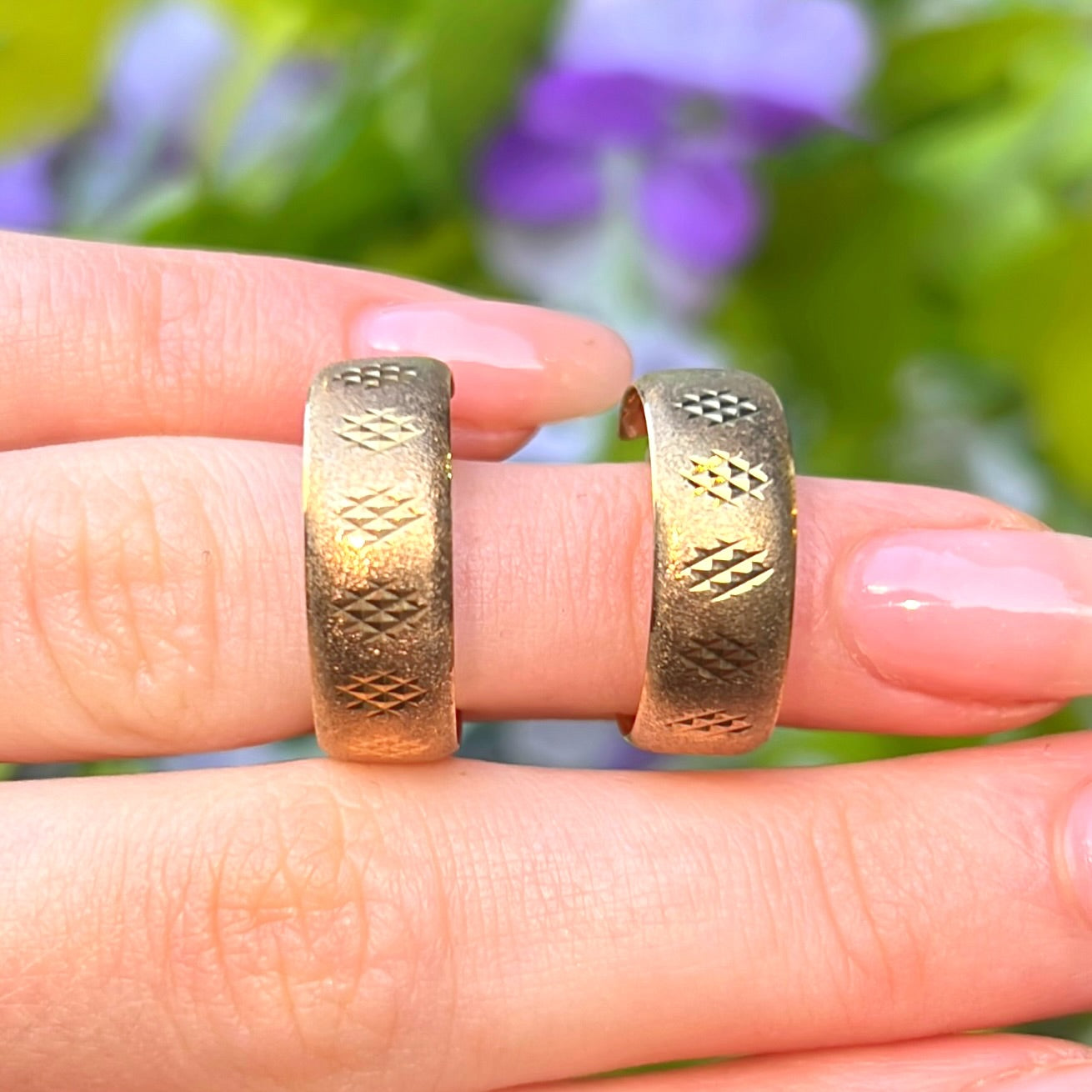 Vintage 9ct Yellow Gold Small Patterned Hoop Earrings