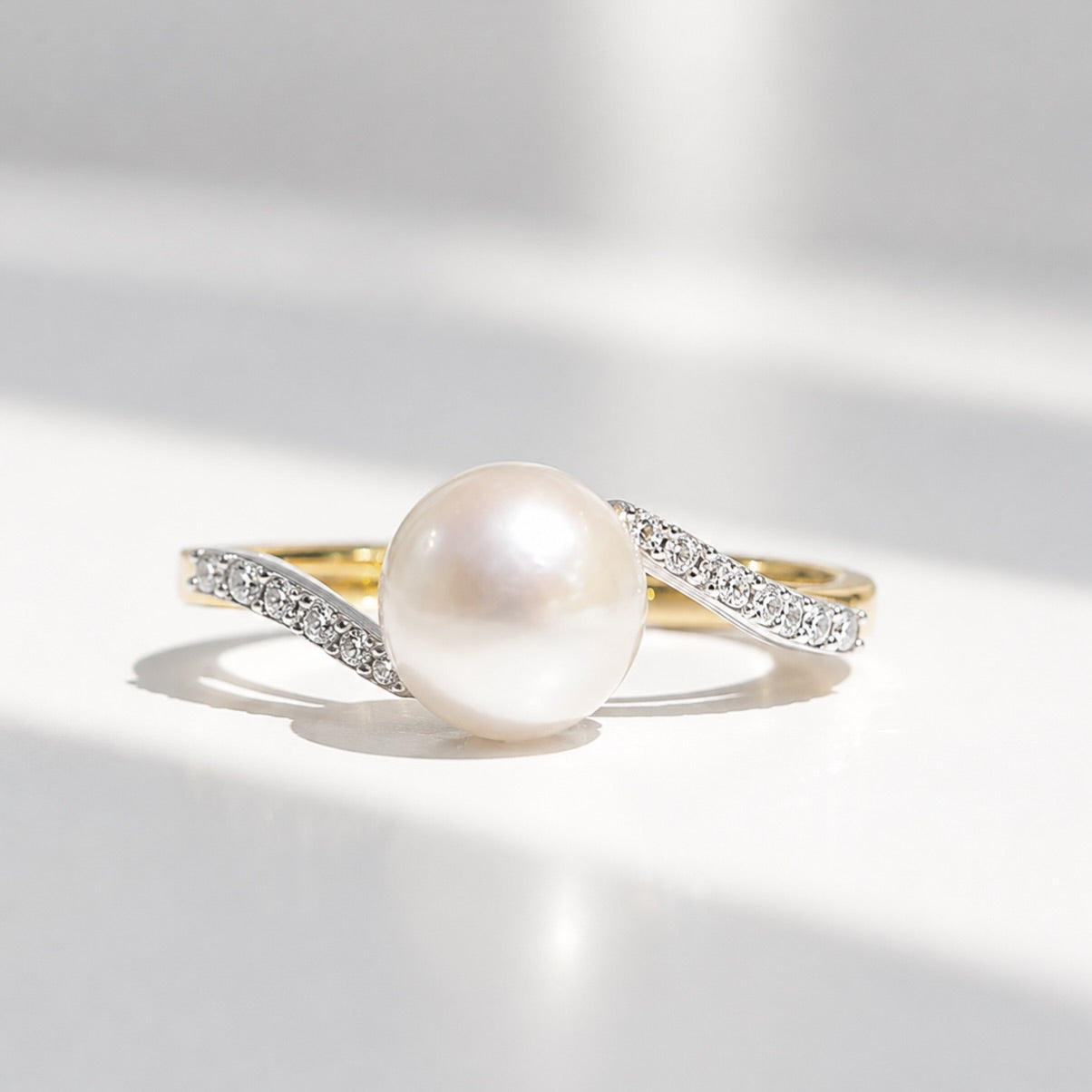 Pearl and Diamond 9ct Yellow Gold Twist Ring | Size L