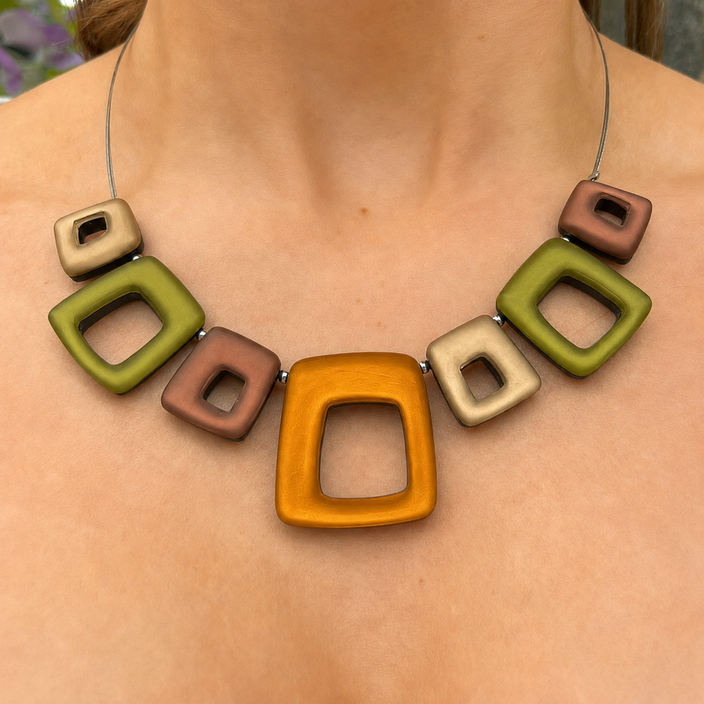 Pre-Order | Pistachio Hollow Squares Necklace | Watch This Space
