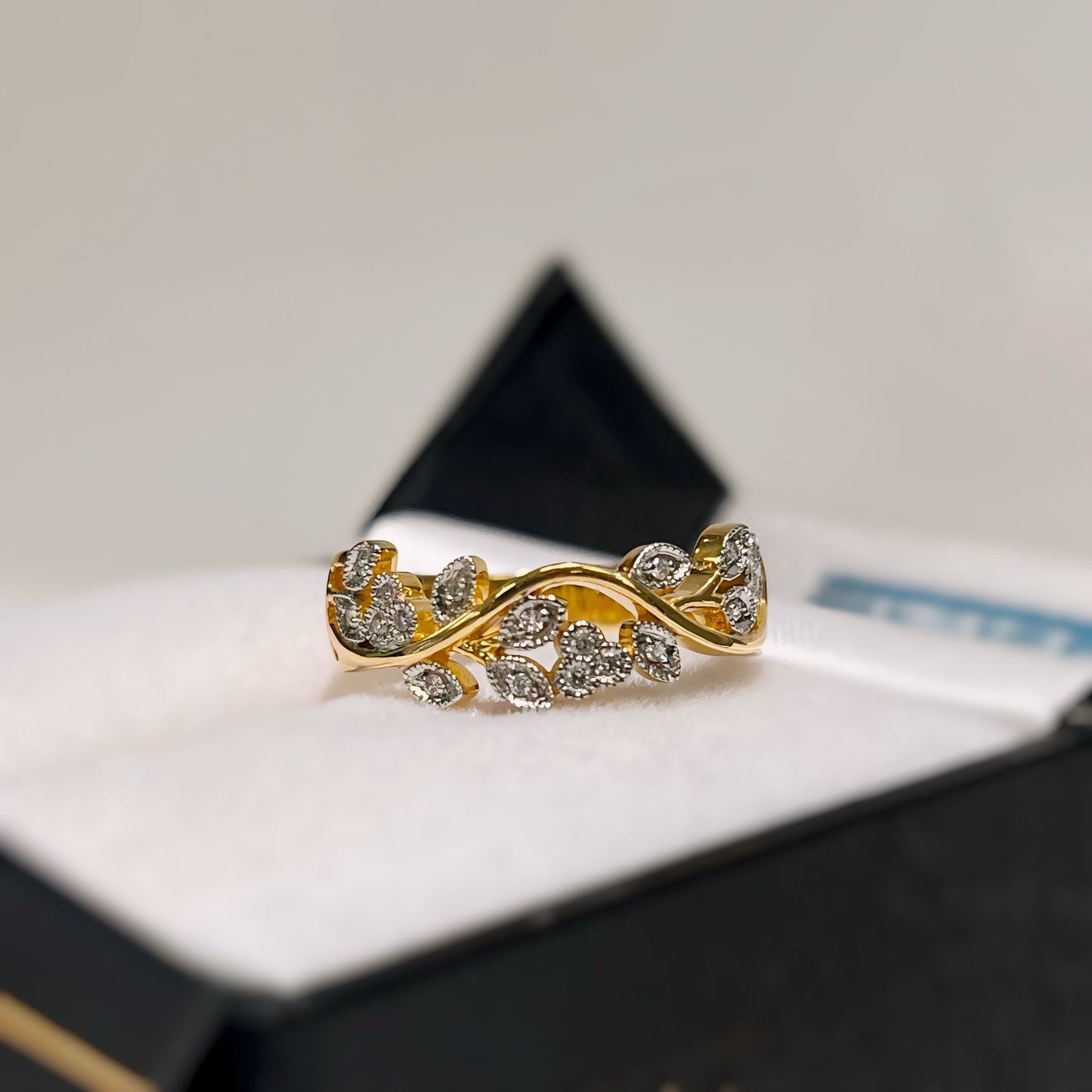 'Flora' RIng - 18ct Yellow Gold Floral Diamond Band Size M1/2