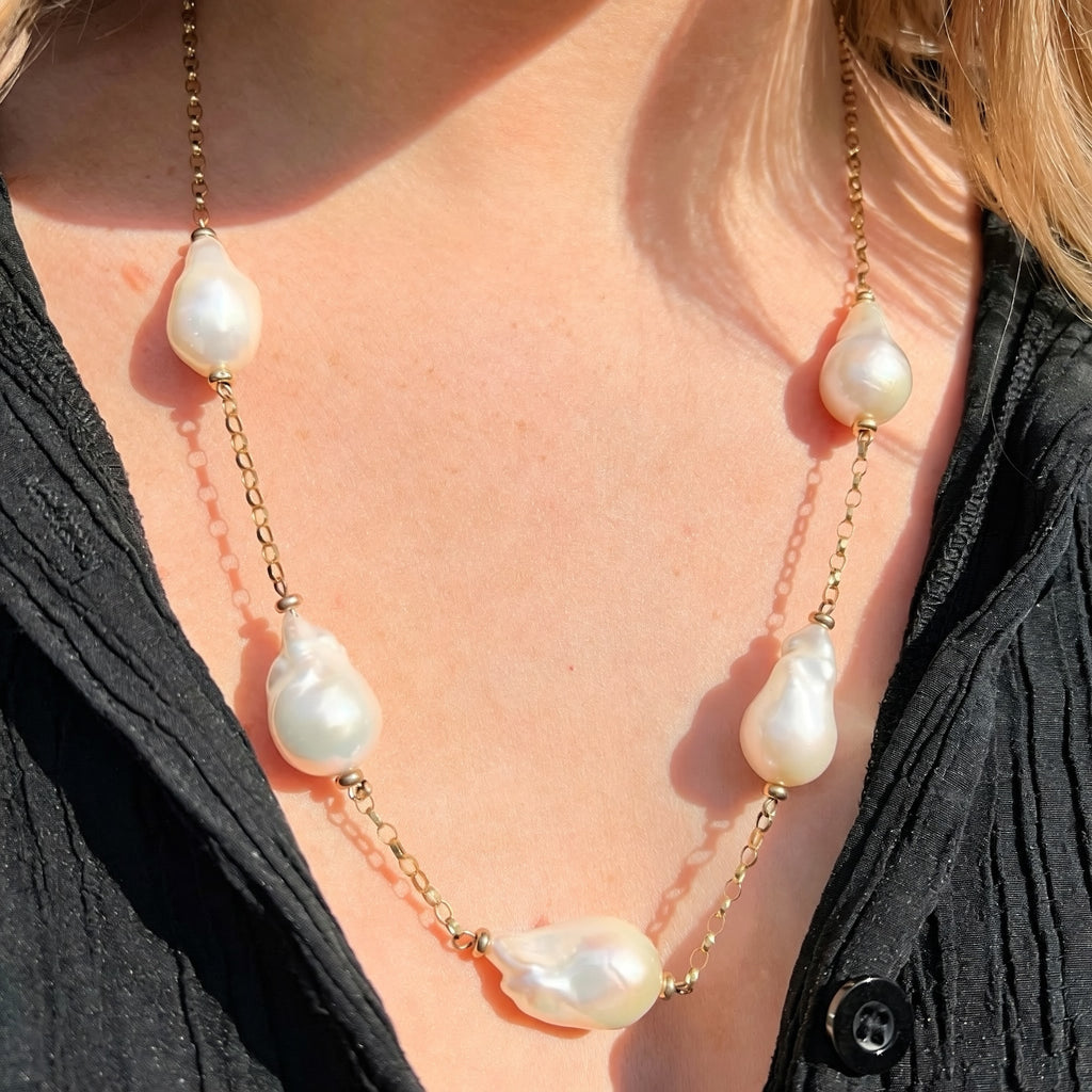 Vintage Baroque Pearl 9ct Gold Station Necklace