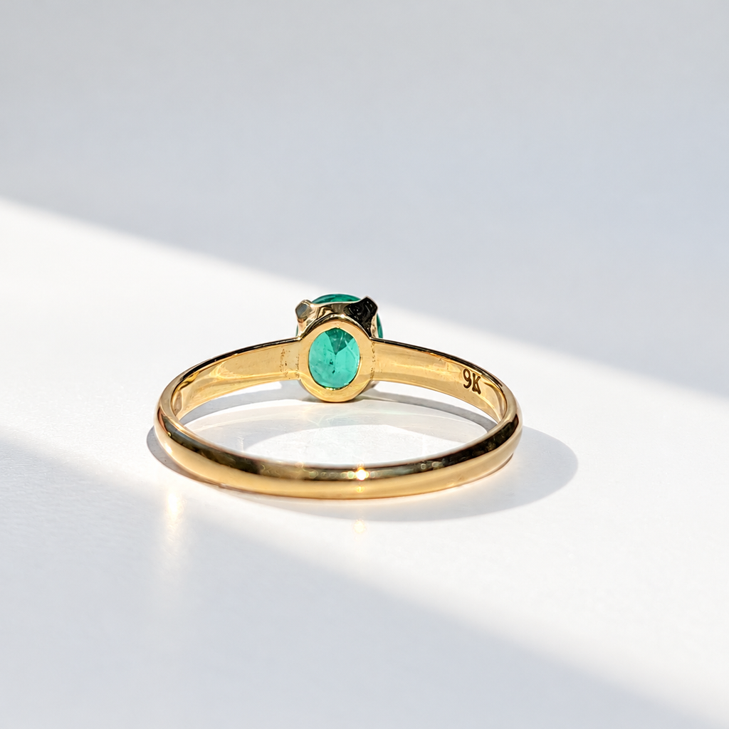 Emerald 9ct Yellow Gold Solitaire Ring | Size O
