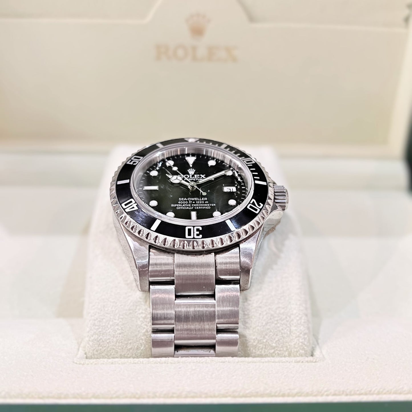 Pre-owned Stainless Steel Rolex Sea-Dweller 4000 Gent's Watch