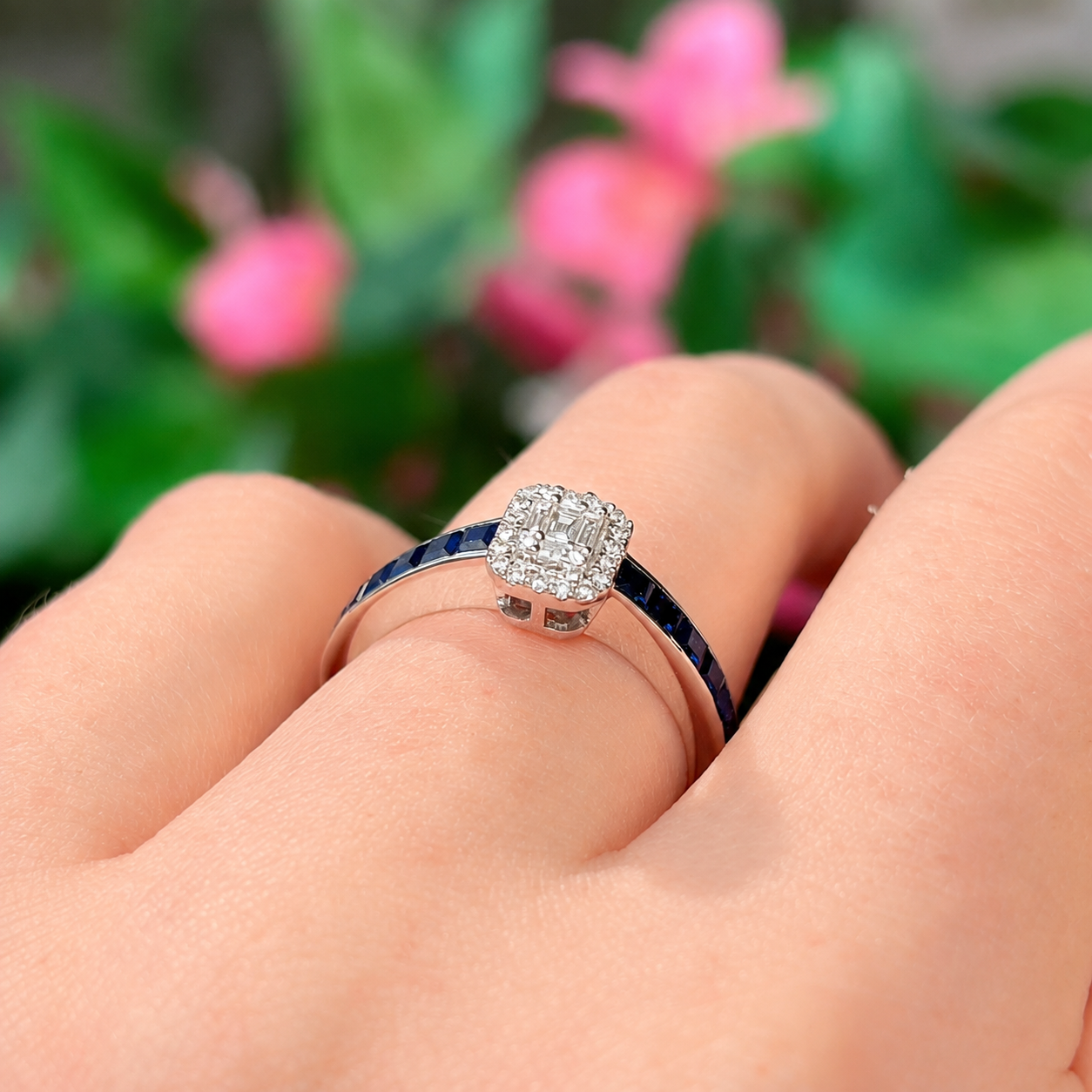 Sapphire and Diamond 18ct White Gold Modern Cluster Ring | Size O